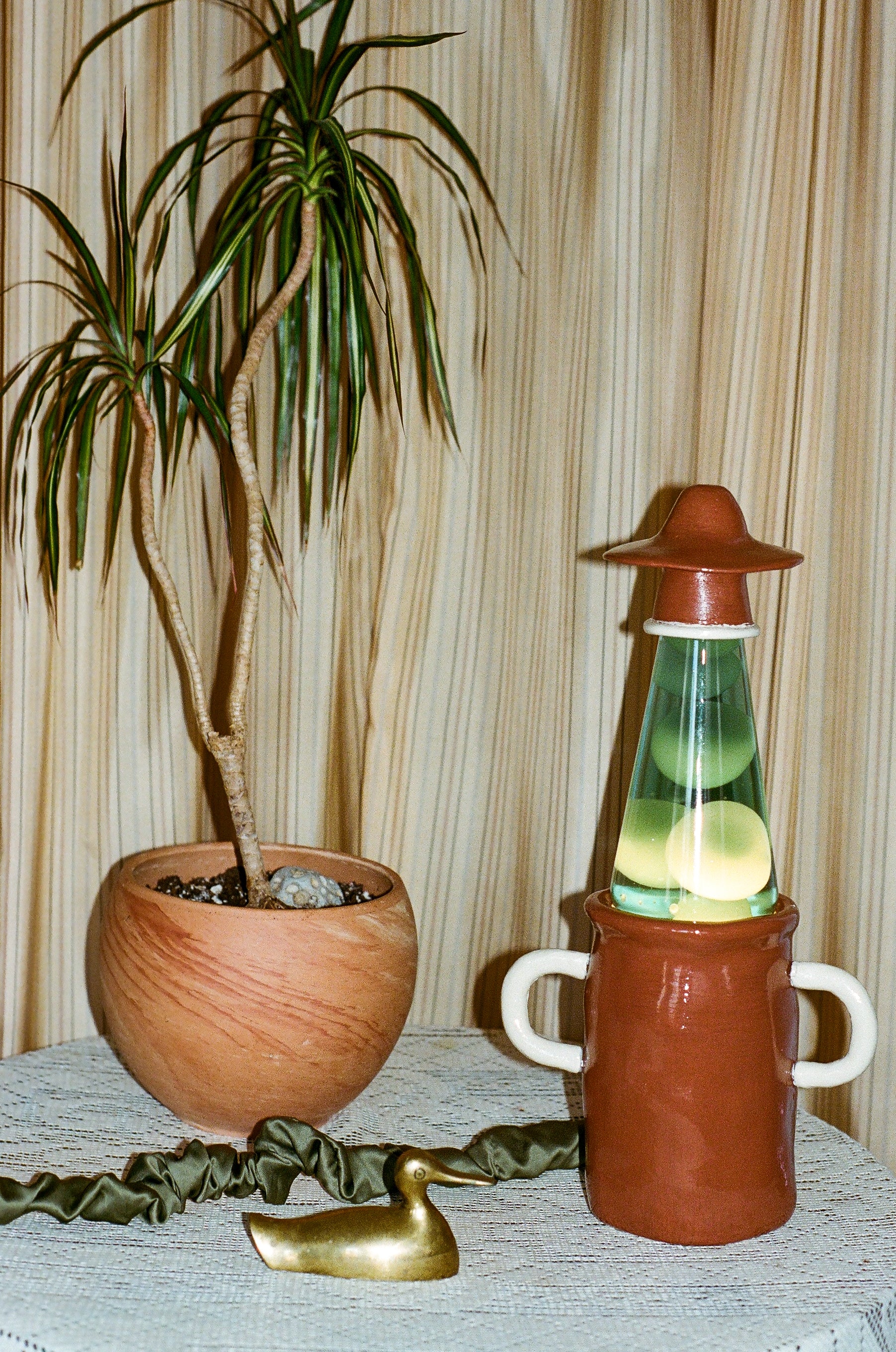 WHOLLY FUTURE Groove Tube